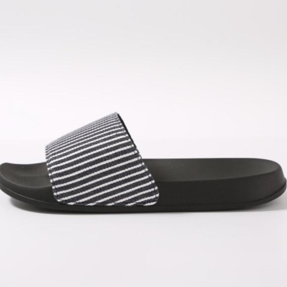 New Summer Outdoor Sandals - Picture 4 of 5